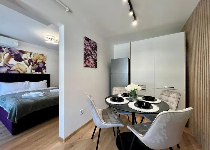 Urban - Soporului 1-3 Апартаменти